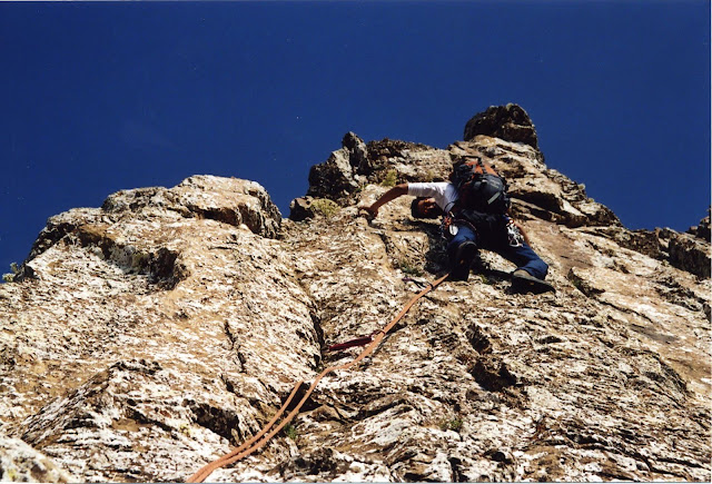 Arista de los Murciélagos (300m, D.) al Aspe 2.640m.