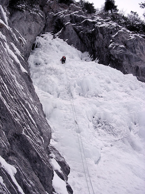 Escalada en hielo en Fournel, Freissinieres, Ceillac. 2004