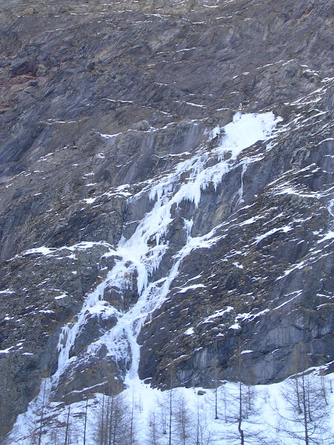 Escalada en hielo en Fournel, Freissinieres, Ceillac. 2005