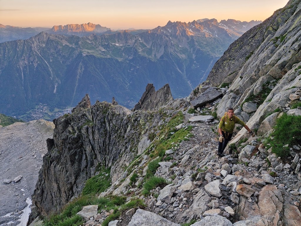 Arista NW a la Aguile de Blatiere, Chamonix.