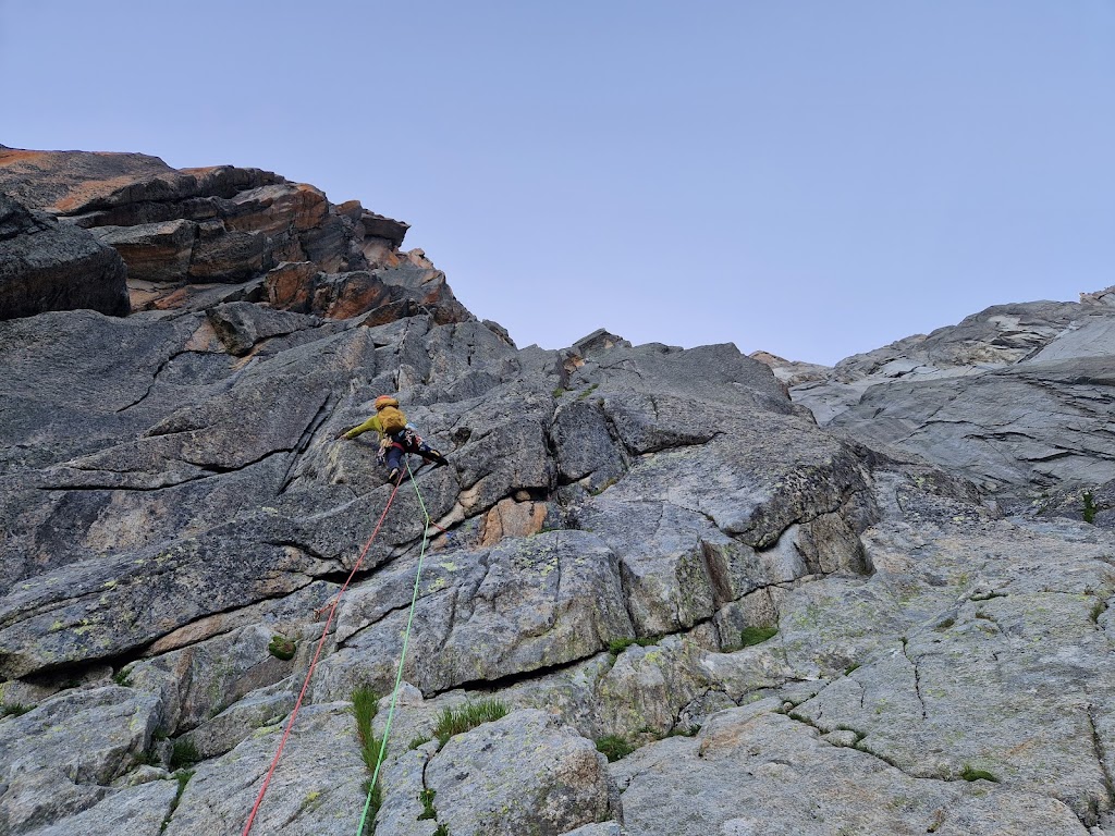 Arista NW a la Aguile de Blatiere, Chamonix.