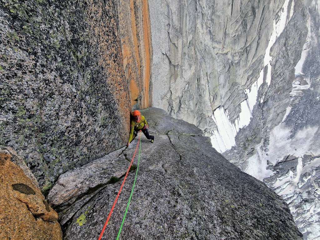Arista NW a la Aguile de Blatiere, Chamonix.