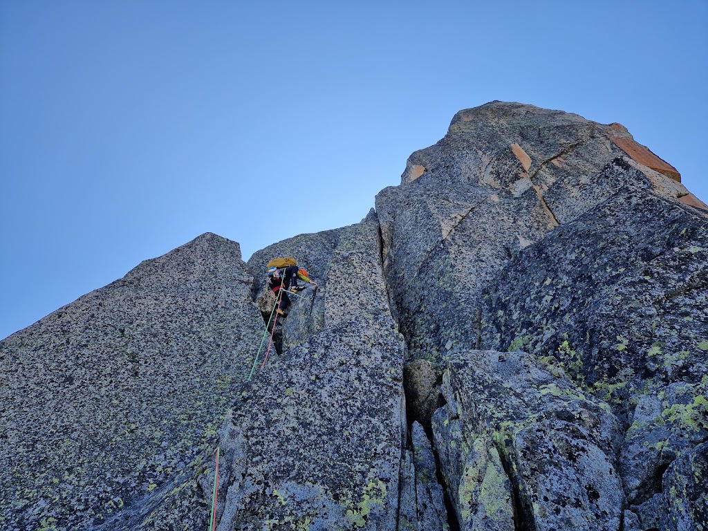 Arista NW a la Aguile de Blatiere, Chamonix.