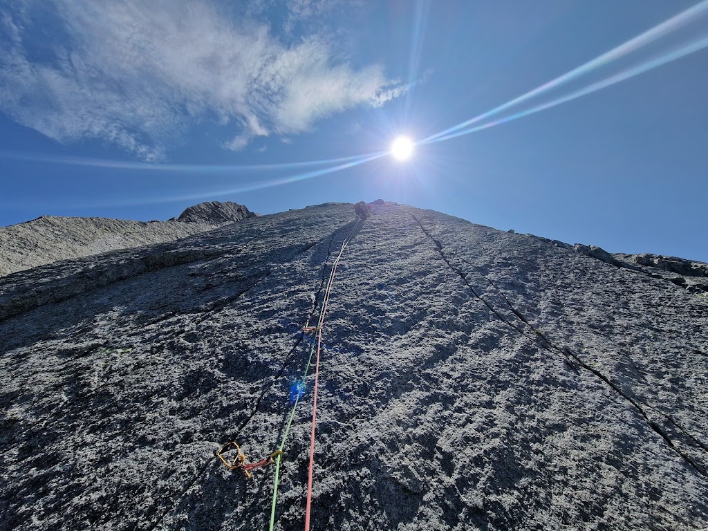 Arista NW a la Aguile de Blatiere, Chamonix.
