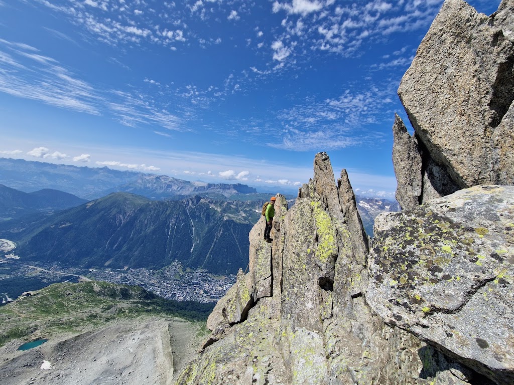 Arista NW a la Aguile de Blatiere, Chamonix.