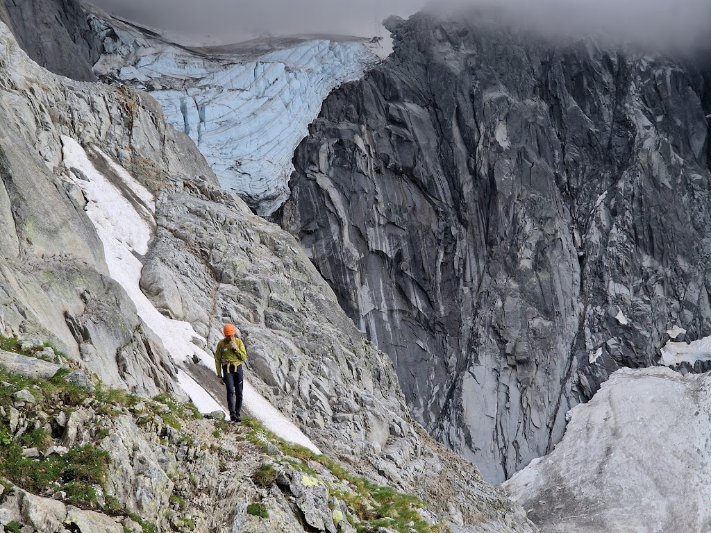 Arista NW a la Aguile de Blatiere, Chamonix.