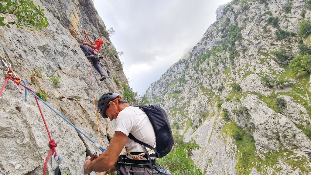 Vía Resilencia, Desfiladero del Cares (160m, 6c)