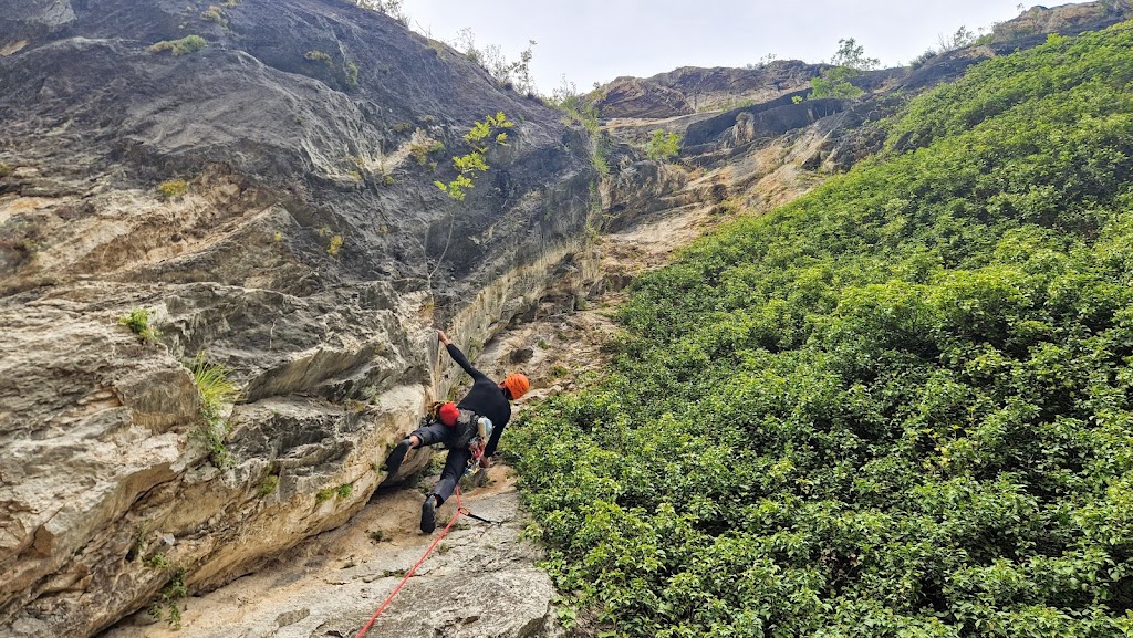 Vía Mescalito al Monte Colodri, Arco. (250m 7a/6b obl.)