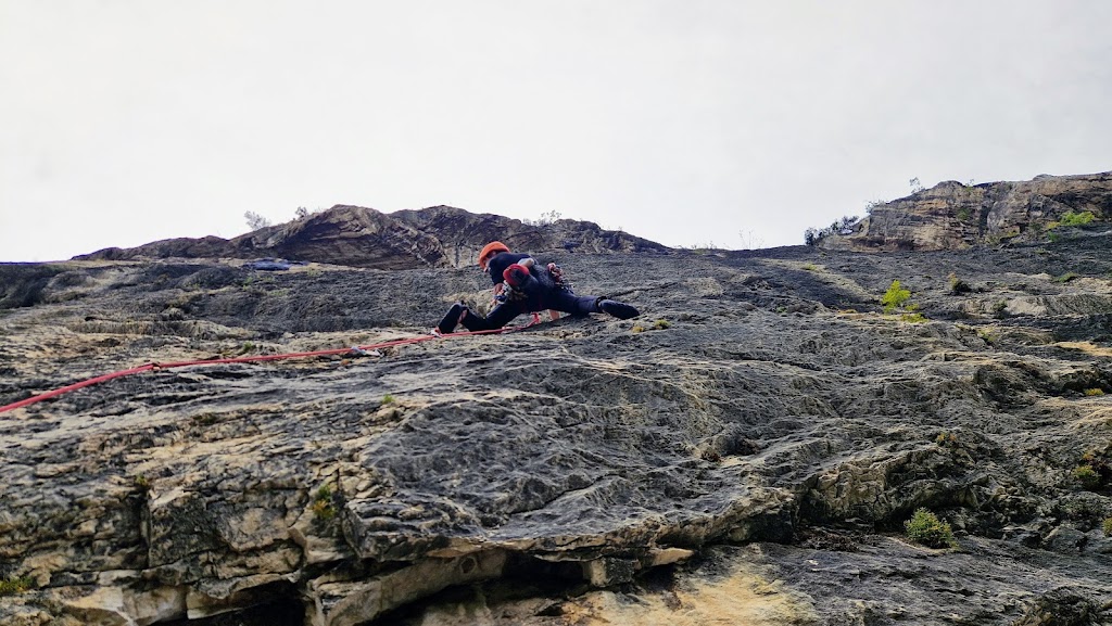Vía Mescalito al Monte Colodri, Arco. (250m 7a/6b obl.)