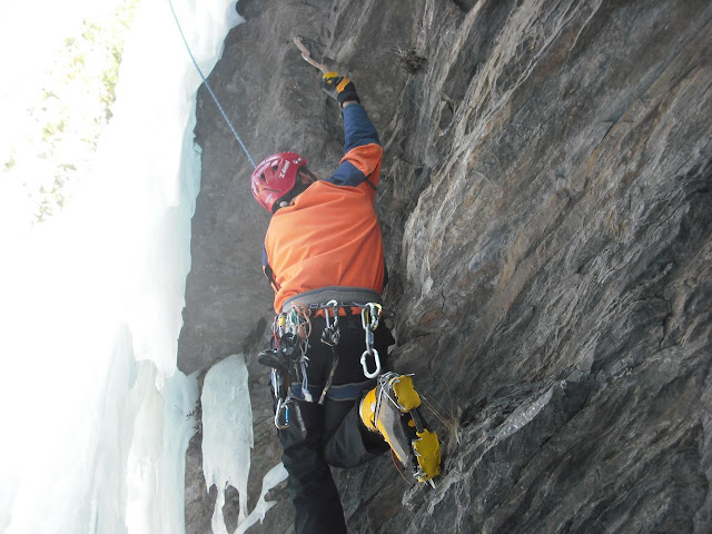 Escalada en Hielo en Ardon&eacute;s. Benasque