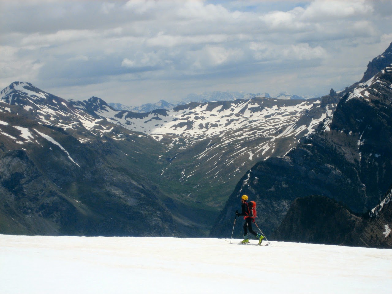 Pico del Aspe con esquís de travesía