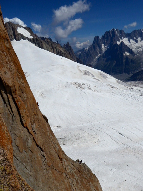 Vía Salluard Adolphe Rey, 300m (MD/6a)