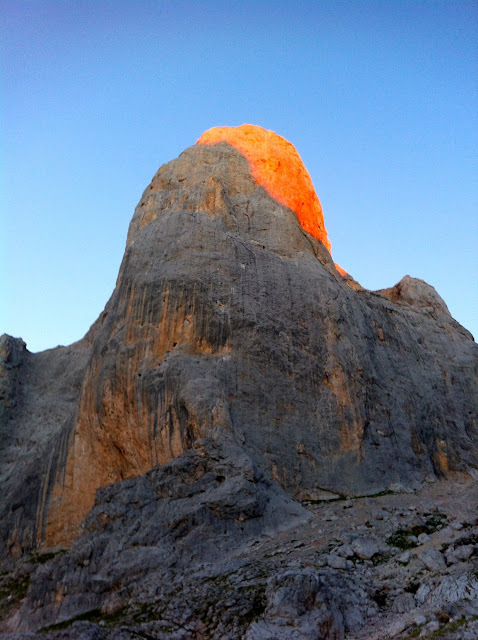 Amistad con el diablo + Cepeda al Naranjo de Bulnes
