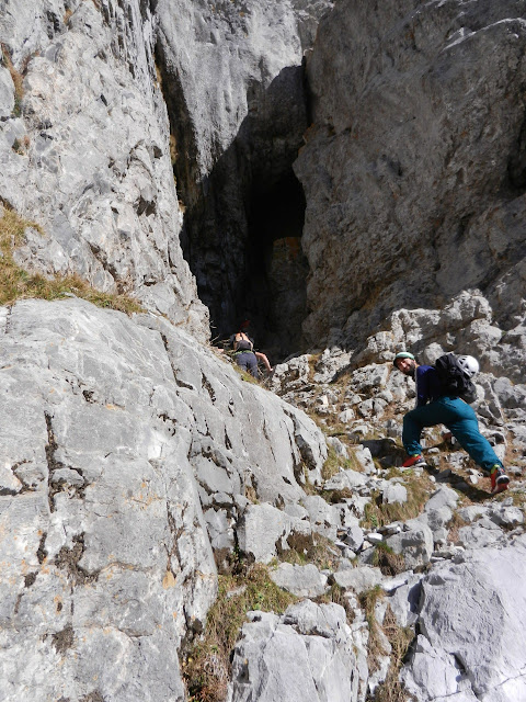 Vía Subterránea al Aspe (260m- 6b/V+A0)