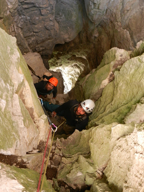 Vía Subterránea al Aspe (260m- 6b/V+A0)