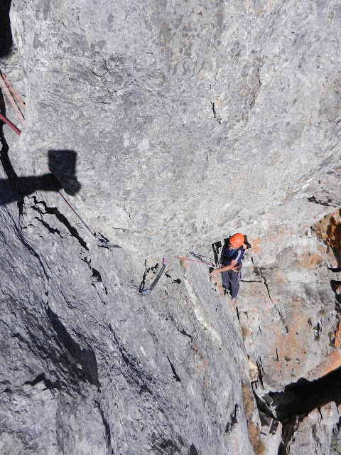 Vía Subterránea al Aspe (260m- 6b/V+A0)