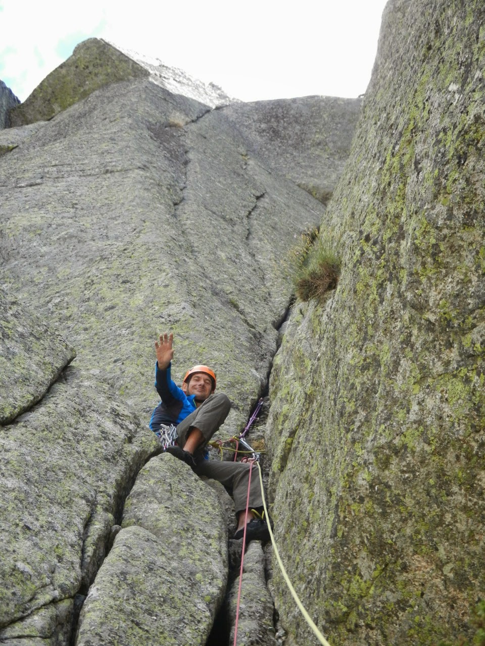 Vía de las Tormentas, 300m (V+). Las Berroqueras. Galayos