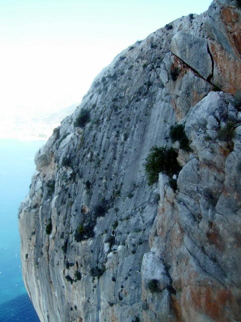 Peñón de Ifach. Vías Navegante + Costa Blanca + Polvos Mágicos