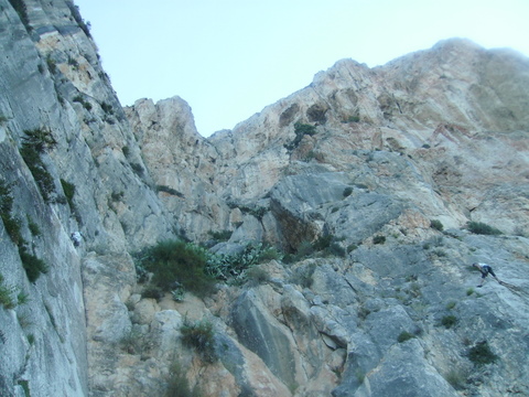 Peñón de Ifach. Vías Navegante + Costa Blanca + Polvos Mágicos