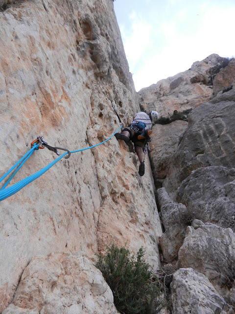Pilar López de Sancho, 250m 6c/6b oblig. Peñón de Ifach