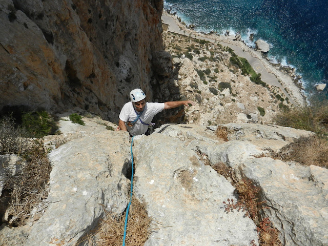 Pilar López de Sancho, 250m 6c/6b oblig. Peñón de Ifach