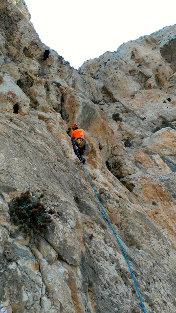 Pilar López de Sancho, 250m 6c/6b oblig. Peñón de Ifach