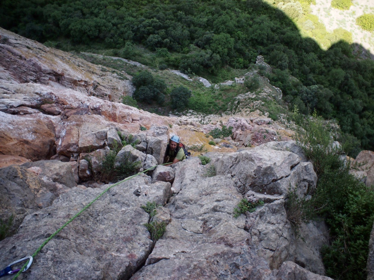 Terra Lliure. 180 m 6a. Serra Carbonera. Camarasa.