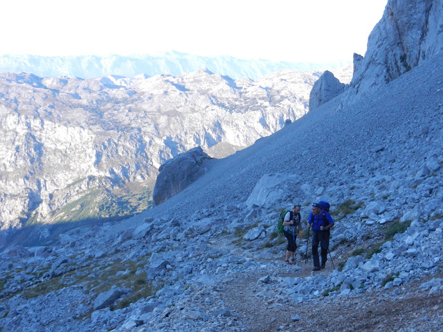 Vía Cepeda, 340 V+. Naranjo de Bulnes