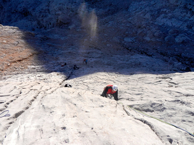 Vía Cepeda, 340 V+. Naranjo de Bulnes