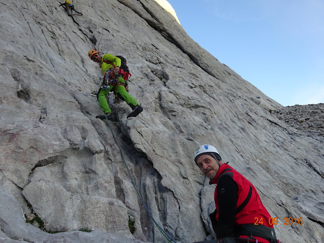 Vía Cepeda, 340 V+. Naranjo de Bulnes
