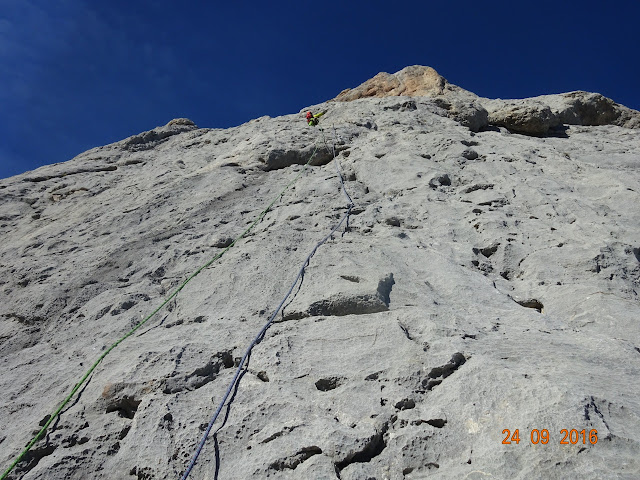 Vía Cepeda, 340 V+. Naranjo de Bulnes
