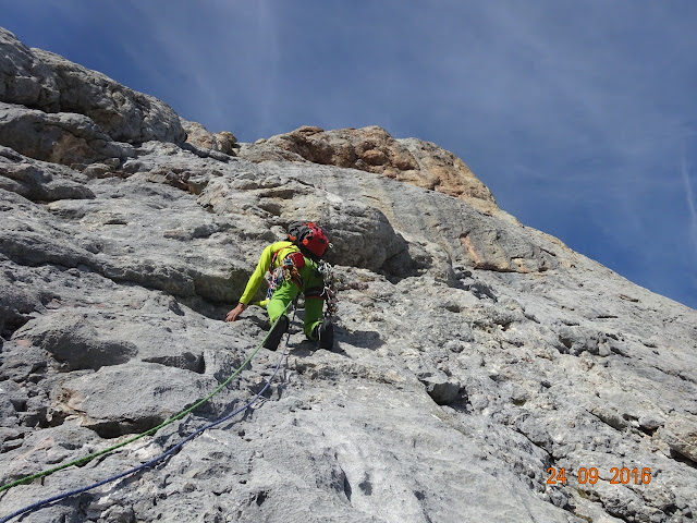 Vía Cepeda, 340 V+. Naranjo de Bulnes