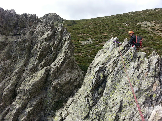 Cresta del Cuco, Navacerrada. Curso Terrenos Escarpados