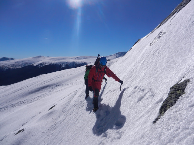 Curso de Alpinismo y Curso de esquí de travesía en Guadarrama
