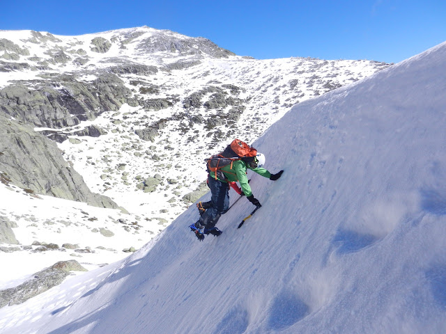 Curso de Alpinismo y Curso de esquí de travesía en Guadarrama