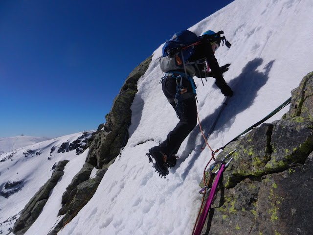 Curso de Alpinismo y Curso de esquí de travesía en Guadarrama