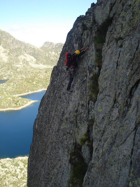 CARROS DE ROC 8/9. SABOREDO-COLOMERS