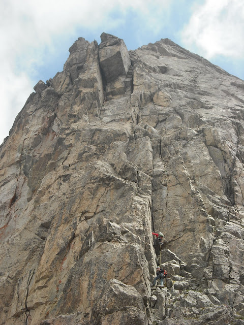 CARROS DE ROC 4/9. COLOMINA-BLANC