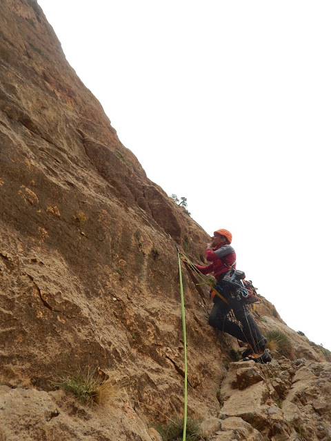Nueva vía en Taghia: Entre2Aguas 240m 7a/6b oblig.