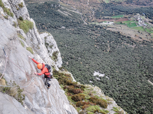 Bendita Decadencia 400m 6c (6b obl.) Peña Montañesa