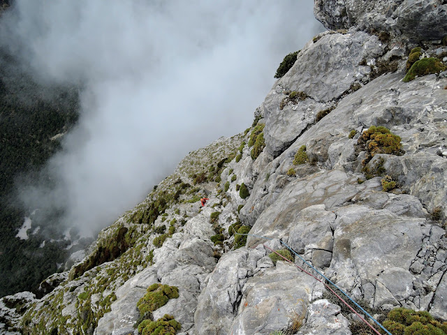 Bendita Decadencia 400m 6c (6b obl.) Peña Montañesa