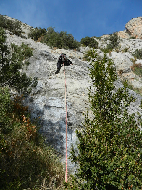 Antiparkes 550m/6c, Montrebei, pared de Aragón. EJAM