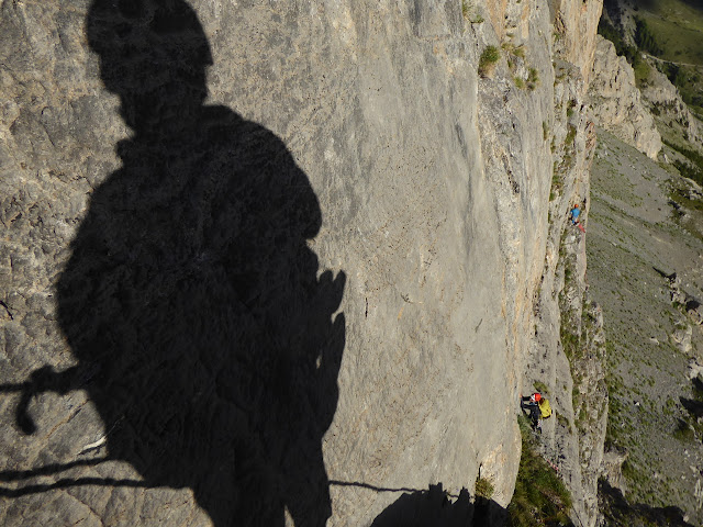 Visita Obligatoria 400m/6a+, Aguja Dibona