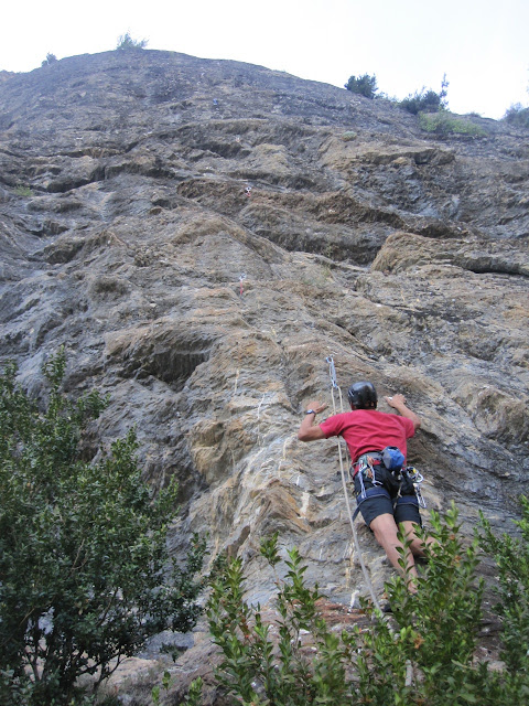 Diedro SAJUMA en Escarrilla y Rapún en Sabiñánigo. Deportiva en el Valle de Tena y Canfranc