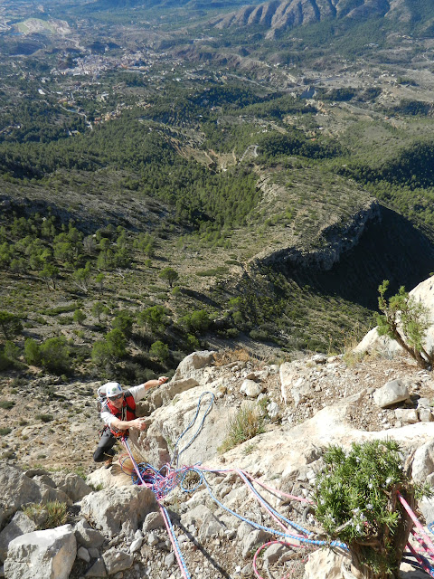 Espolón Central Puig Campana 400m / Vº
