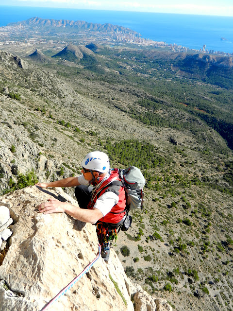 Espolón Central Puig Campana 400m / Vº
