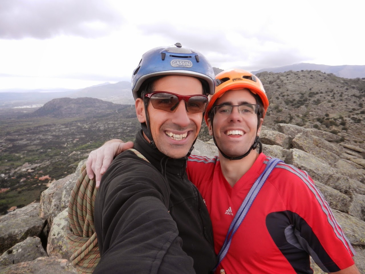 Vía Esteban Altieri al pico de la miel. La Cabrera