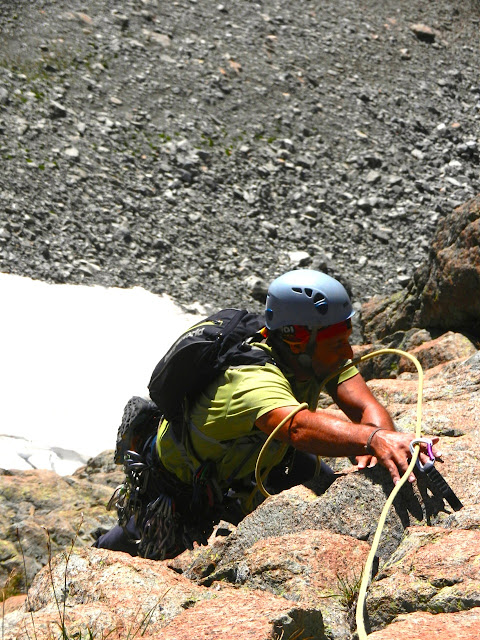 Vía Fouquier al Midi, 620m. V