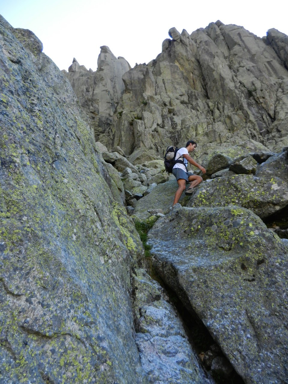 Tiempo de Cambio, 7a+ (6b+/A1). Peña del Aguila. Galayos