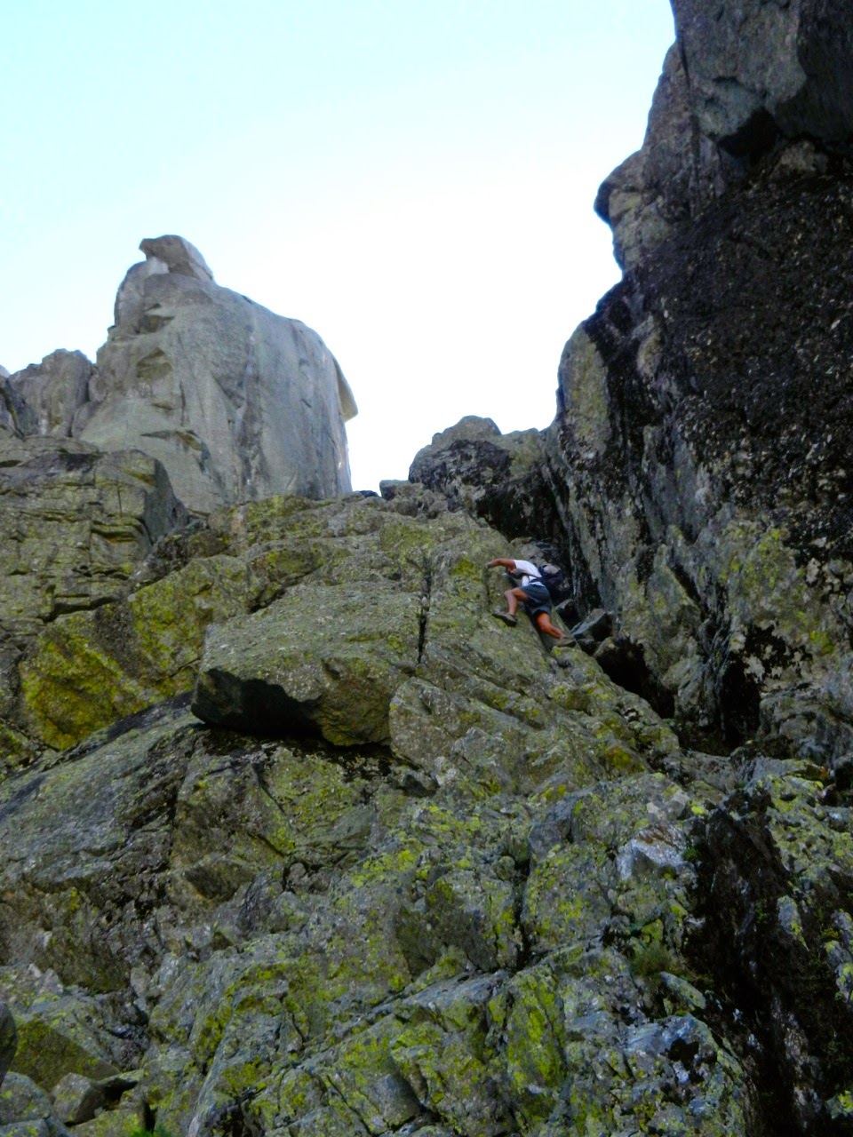 Tiempo de Cambio, 7a+ (6b+/A1). Peña del Aguila. Galayos